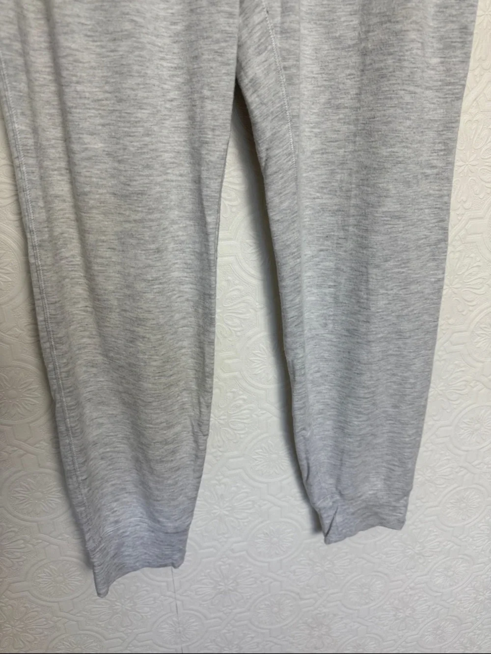 Lululemon Gray‎ Modal Joggers Size 8 Soft Lounge Sweatpants Drawstring